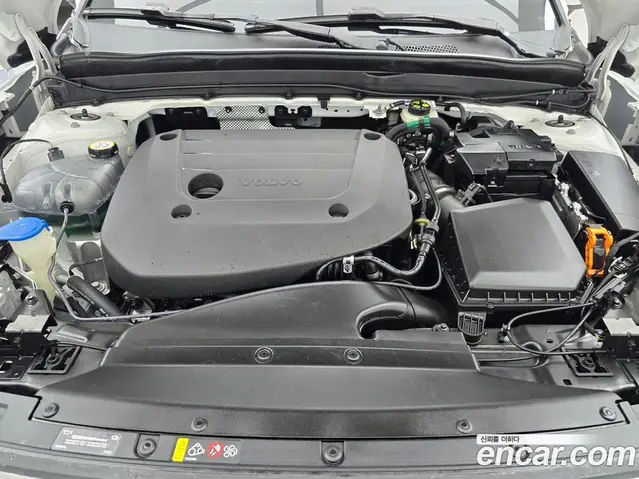 Volvo XC40 2022 2.0 автомат (гидро), миниатюра 6 Volvo XC40 2022 2.0 автомат (гидро), миниатюра 6