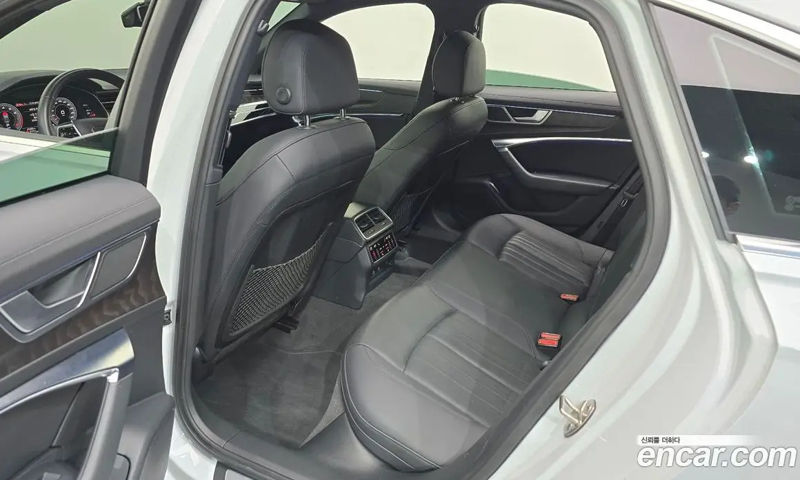 Audi A6 2022 2.0 автомат (гидро), фото 17 Audi A6 2022 2.0 автомат (гидро), фото 17
