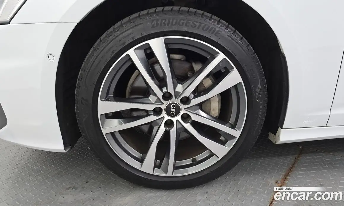 Audi A6 2022 2.0 автомат (гидро), фото 5 Audi A6 2022 2.0 автомат (гидро), фото 5