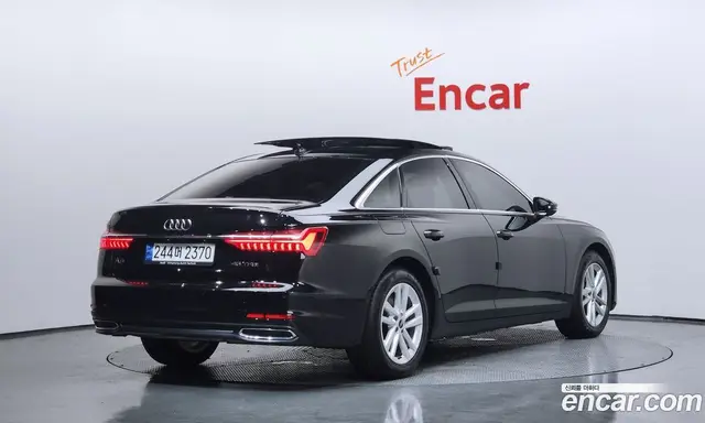 Audi A6 2022 2.0 автомат (гидро), миниатюра 2