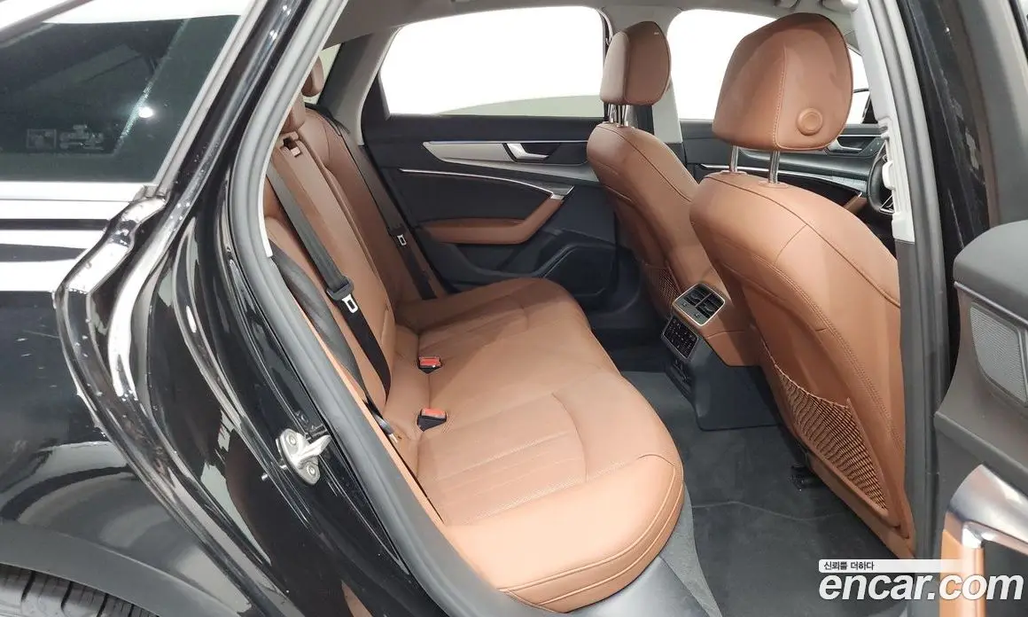 Audi A6 2022 2.0 автомат (гидро), фото 17