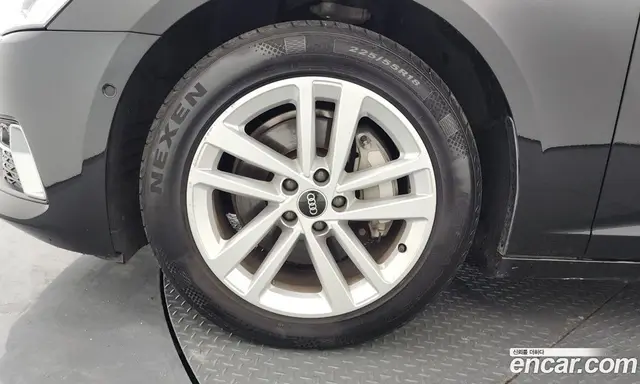Audi A6 2022 2.0 автомат (гидро), миниатюра 5