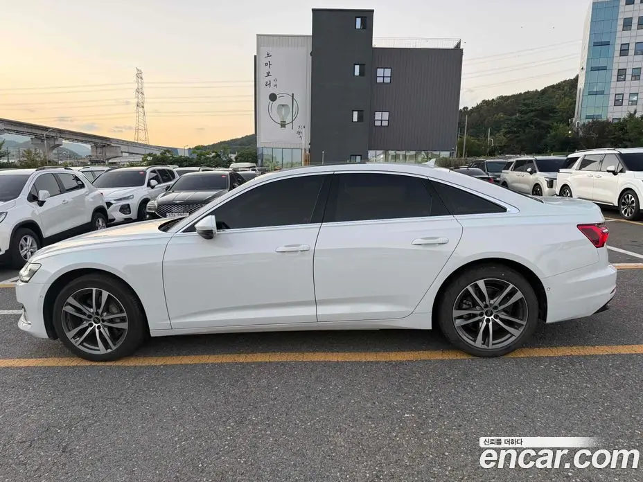 Audi A6 2022 2.0 автомат (гидро), фото 8 Audi A6 2022 2.0 автомат (гидро), фото 8