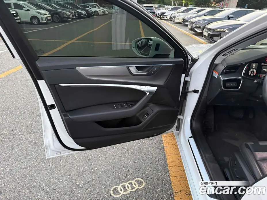 Audi A6 2022 2.0 автомат (гидро), фото 10 Audi A6 2022 2.0 автомат (гидро), фото 10
