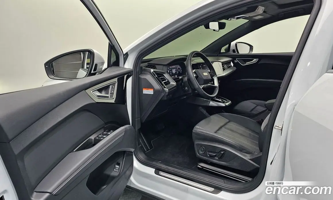 Audi Q4 e-tron 2025 0.2 автомат (гидро), фото 13