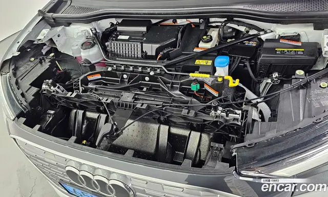 Audi Q4 e-tron 2025 0.2 автомат (гидро), миниатюра 6