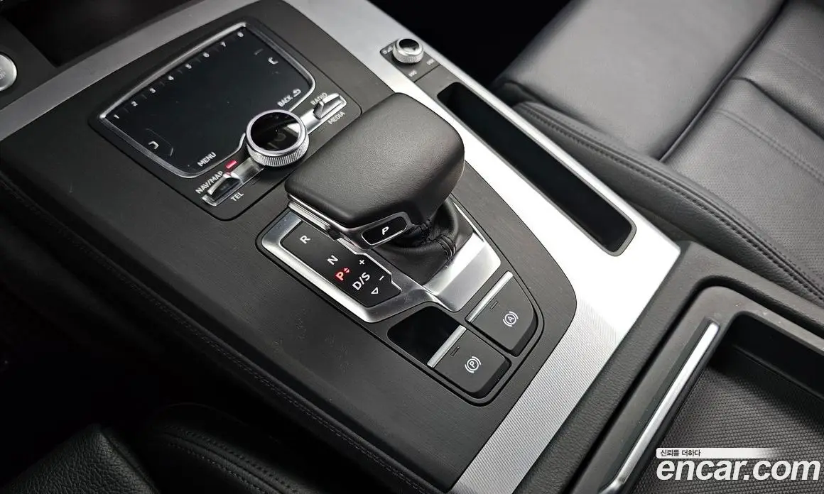 Audi Q5 2020 3.0 автомат (гидро), фото 12