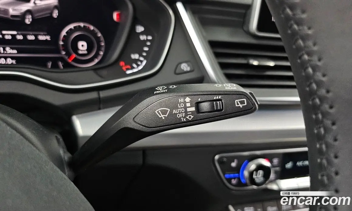Audi Q5 2020 3.0 автомат (гидро), фото 30