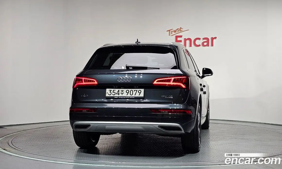 Audi Q5 2020 3.0 автомат (гидро), фото 4