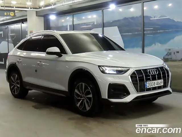 Audi Q5 2023 2.0 автомат (гидро), миниатюра 1