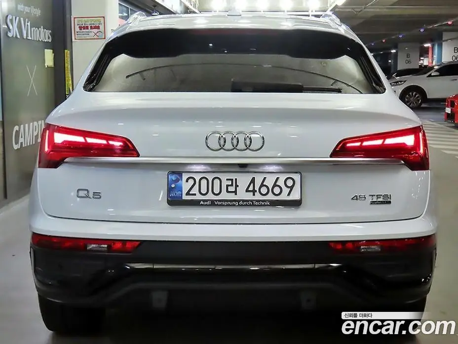 Audi Q5 2023 2.0 автомат (гидро), фото 5