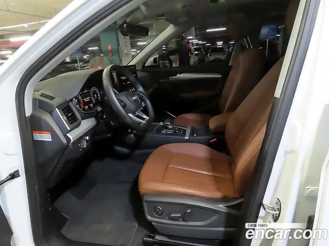 Audi Q5 2023 2.0 автомат (гидро), миниатюра 6