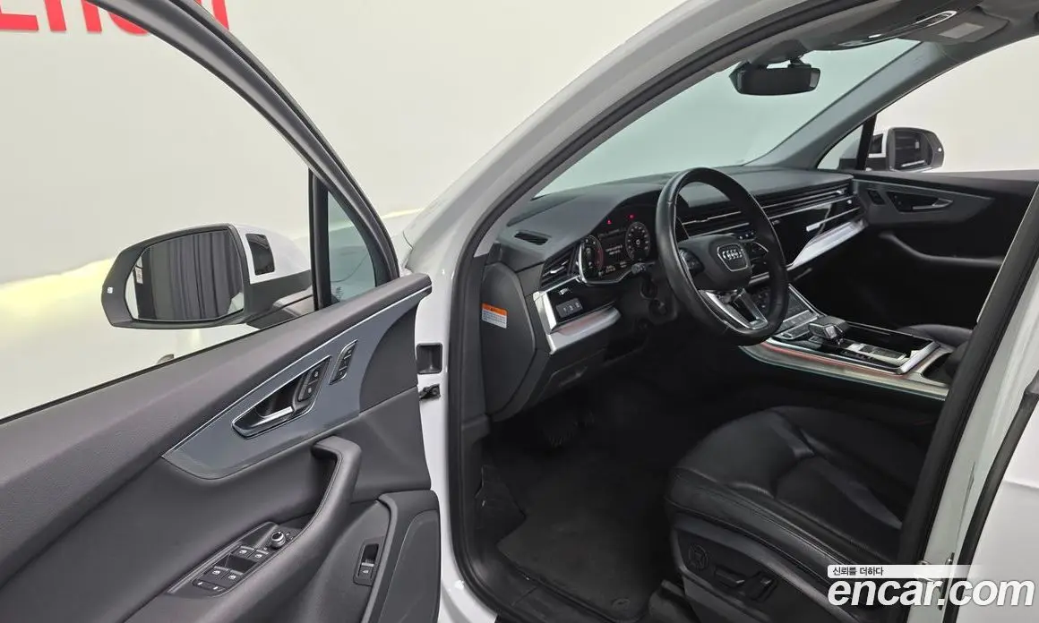 Audi Q7 2021 3.0 автомат (гидро), фото 13