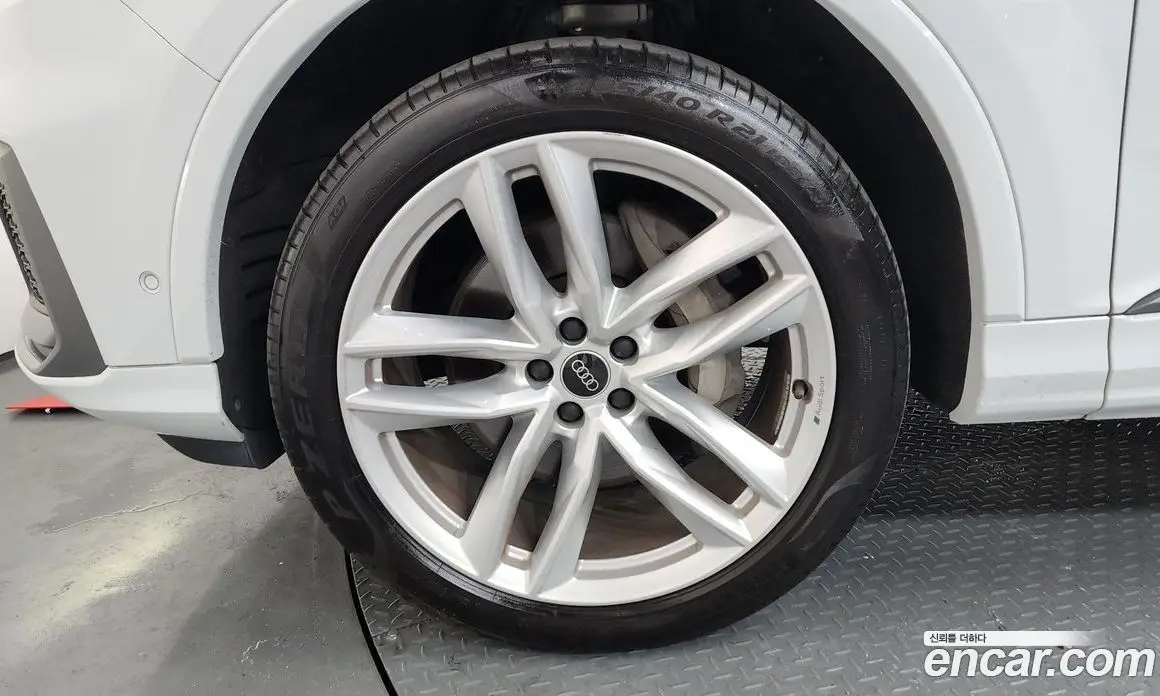 Audi Q7 2023 3.0 автомат (гидро), фото 5 Audi Q7 2023 3.0 автомат (гидро), фото 5