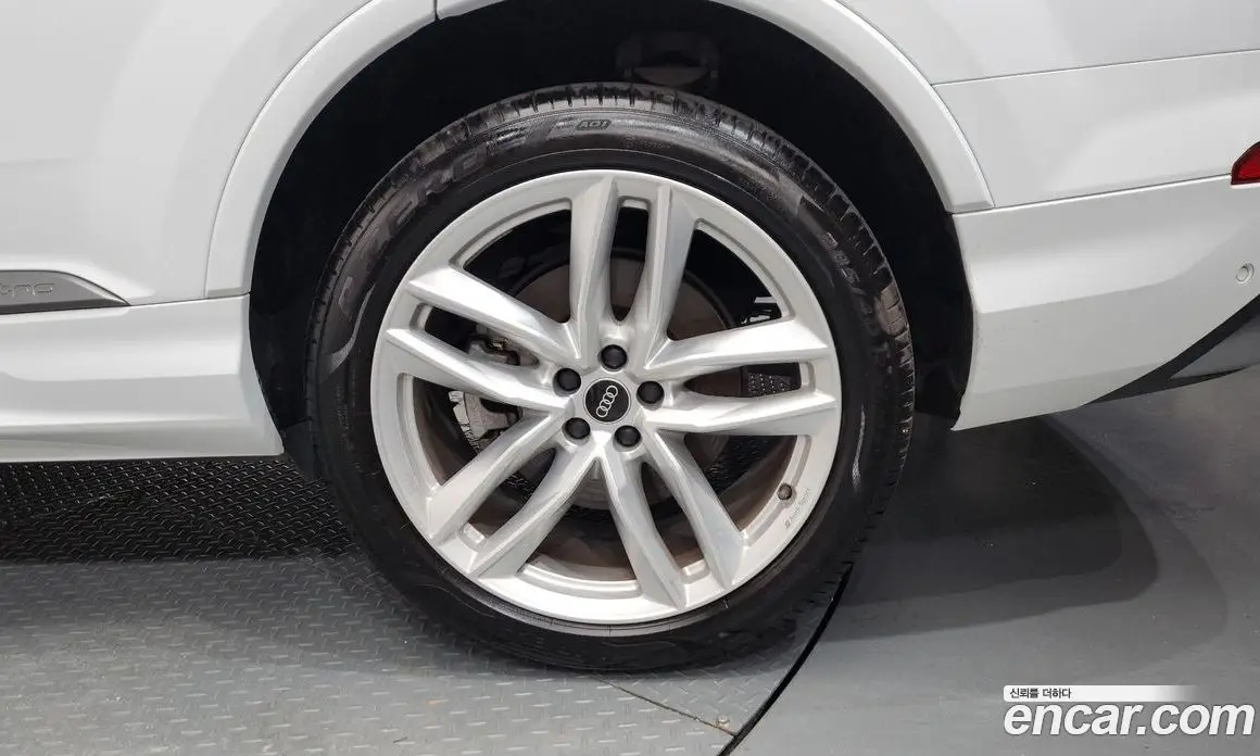 Audi Q7 2023 3.0 автомат (гидро), фото 7 Audi Q7 2023 3.0 автомат (гидро), фото 7