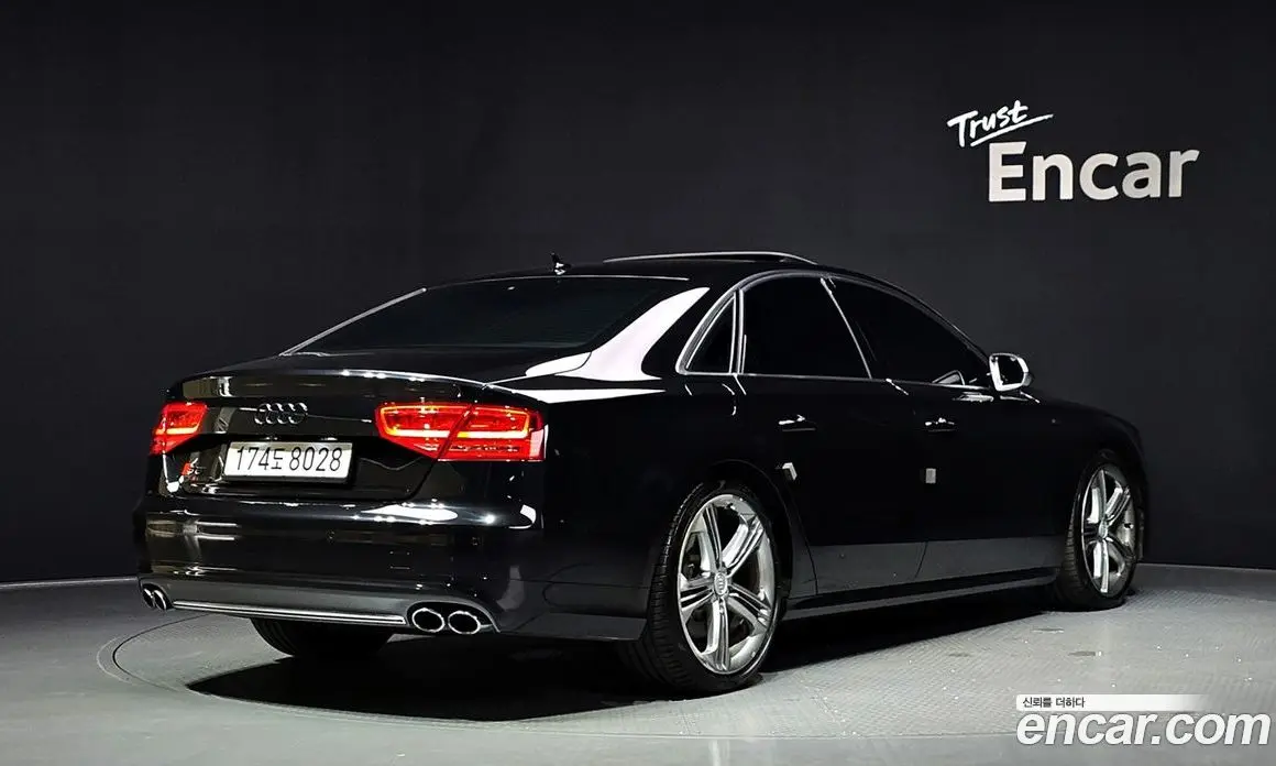 Audi S8 2014 4.0 автомат (гидро), фото 2 Audi S8 2014 4.0 автомат (гидро), фото 2