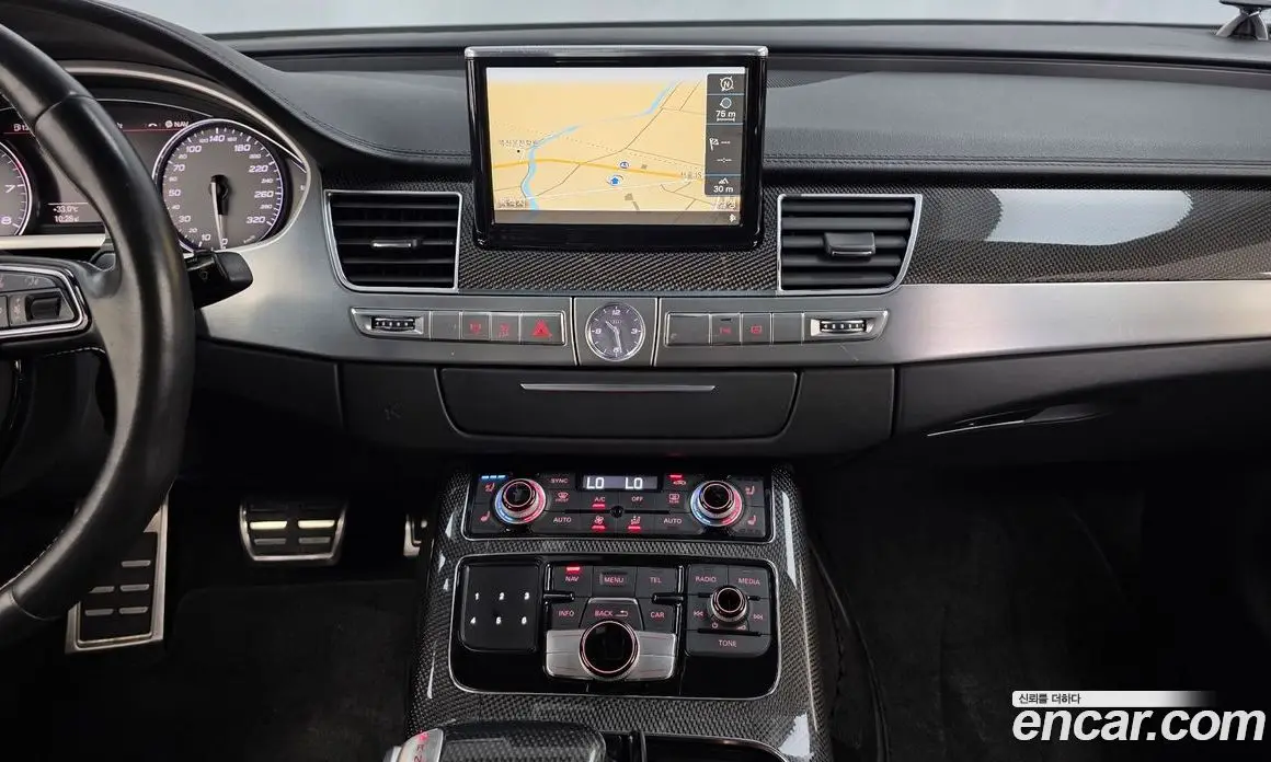 Audi S8 2014 4.0 автомат (гидро), фото 14 Audi S8 2014 4.0 автомат (гидро), фото 14