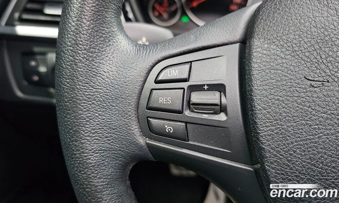 BMW 3 серия 2016 2.0 автомат (гидро), фото 15