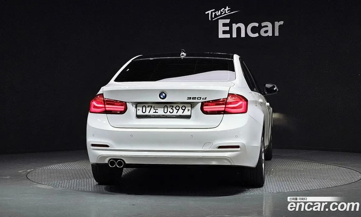 BMW 3 серия 2016 2.0 автомат (гидро), фото 4