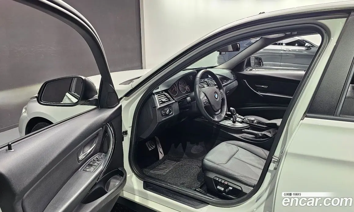 BMW 3 серия 2016 2.0 автомат (гидро), фото 10