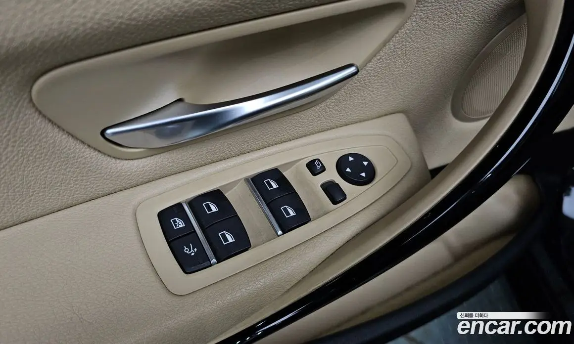 BMW 3 серия 2019 2.0 автомат (гидро), фото 16 BMW 3 серия 2019 2.0 автомат (гидро), фото 16