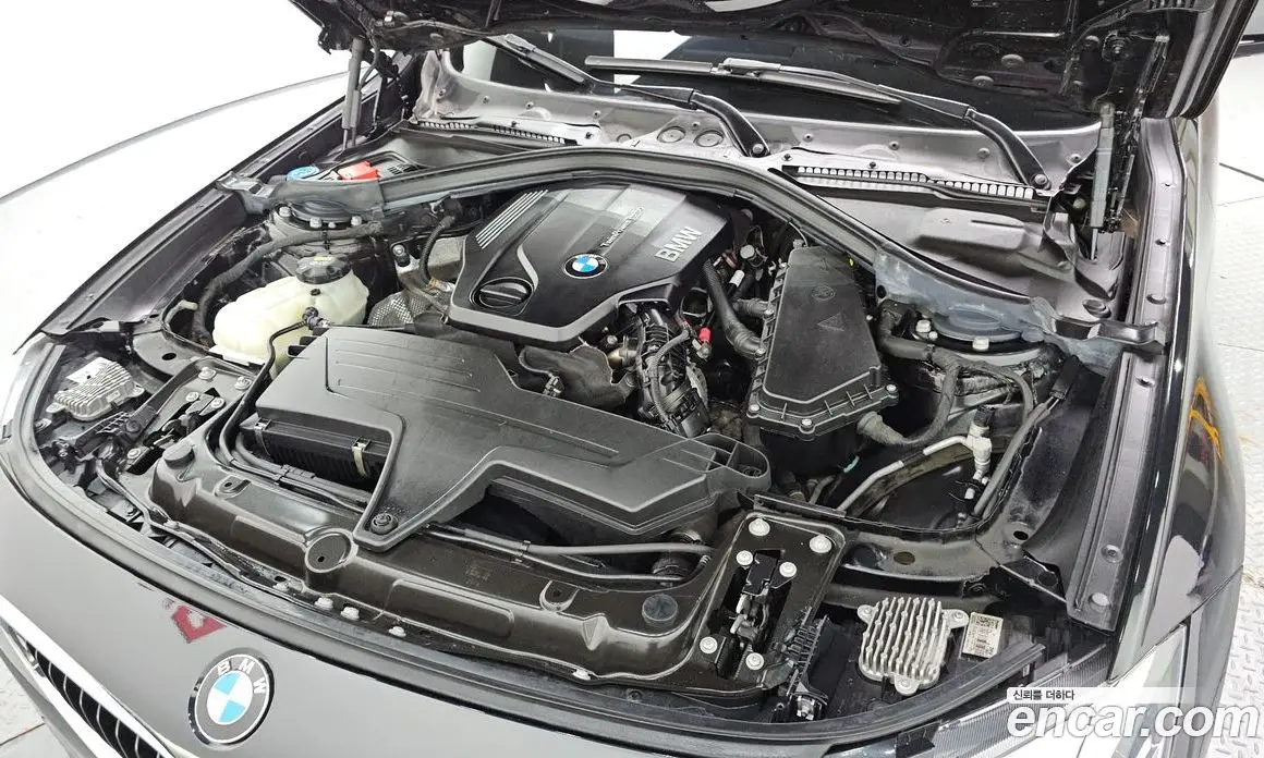 BMW 3 серия 2019 2.0 автомат (гидро), фото 6 BMW 3 серия 2019 2.0 автомат (гидро), фото 6