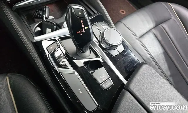BMW 5 серия 2018 2.0 автомат (гидро), миниатюра 9 BMW 5 серия 2018 2.0 автомат (гидро), миниатюра 9