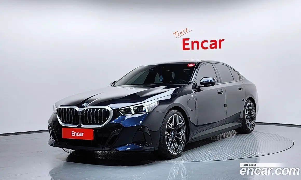 BMW 5 серия 2025 2.0 автомат (гидро), фото 1 BMW 5 серия 2025 2.0 автомат (гидро), фото 1