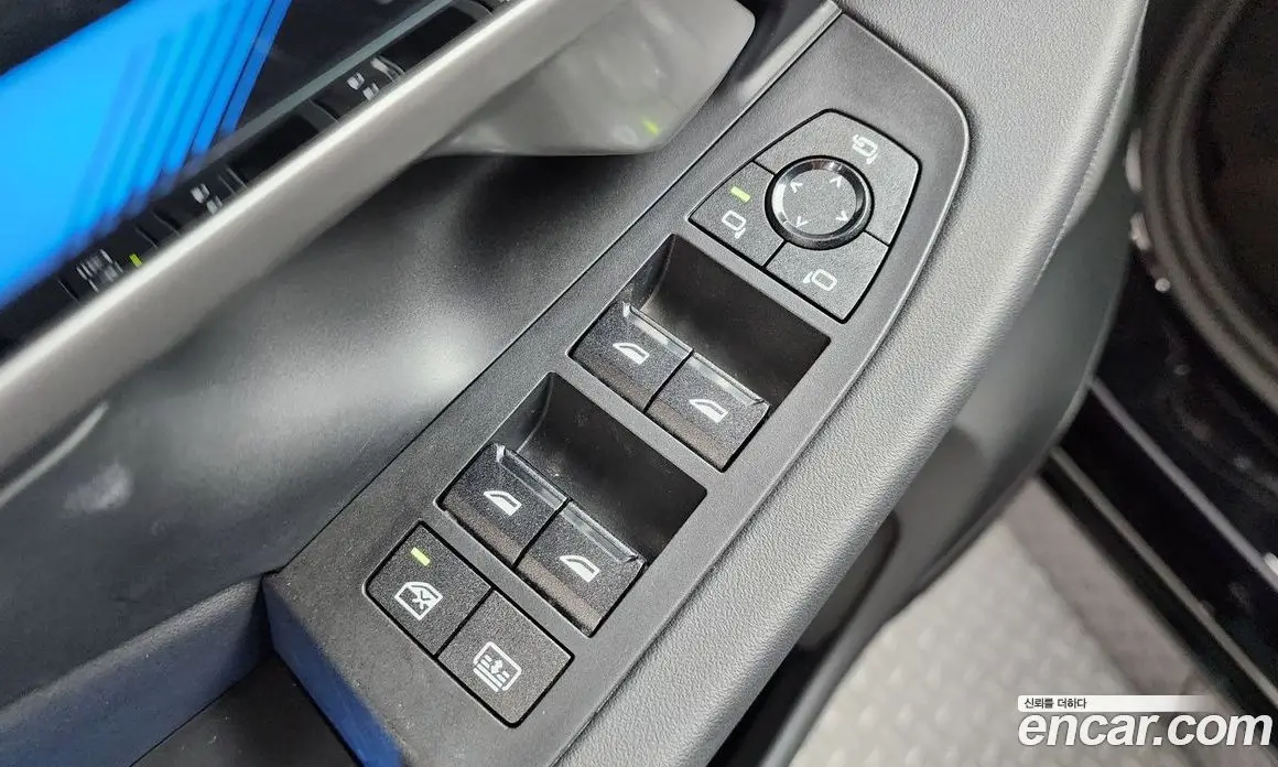 BMW 5 серия 2025 2.0 автомат (гидро), фото 29 BMW 5 серия 2025 2.0 автомат (гидро), фото 29