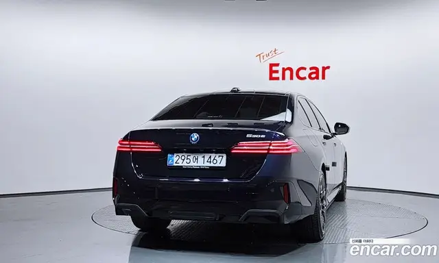 BMW 5 серия 2025 2.0 автомат (гидро), миниатюра 4 BMW 5 серия 2025 2.0 автомат (гидро), миниатюра 4