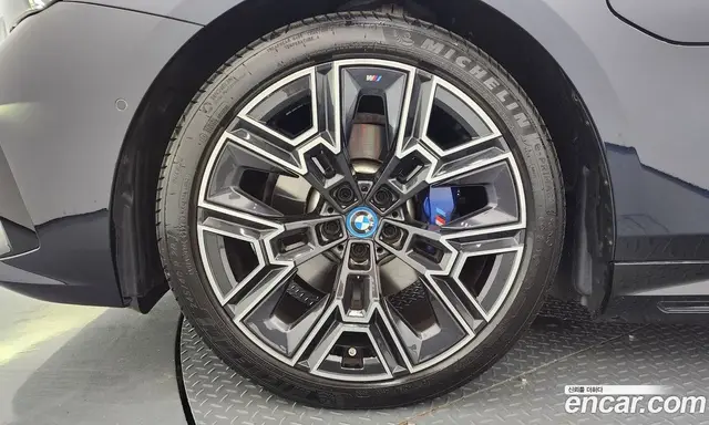 BMW 5 серия 2025 2.0 автомат (гидро), миниатюра 5 BMW 5 серия 2025 2.0 автомат (гидро), миниатюра 5