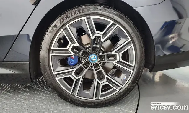 BMW 5 серия 2025 2.0 автомат (гидро), миниатюра 7 BMW 5 серия 2025 2.0 автомат (гидро), миниатюра 7