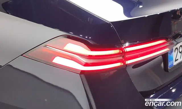 BMW 5 серия 2025 2.0 автомат (гидро), миниатюра 9 BMW 5 серия 2025 2.0 автомат (гидро), миниатюра 9