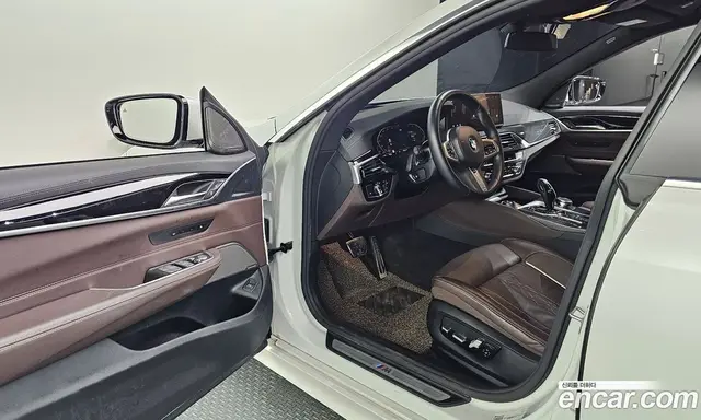 BMW 6 серия 2024 3.0 автомат (гидро), миниатюра 12
