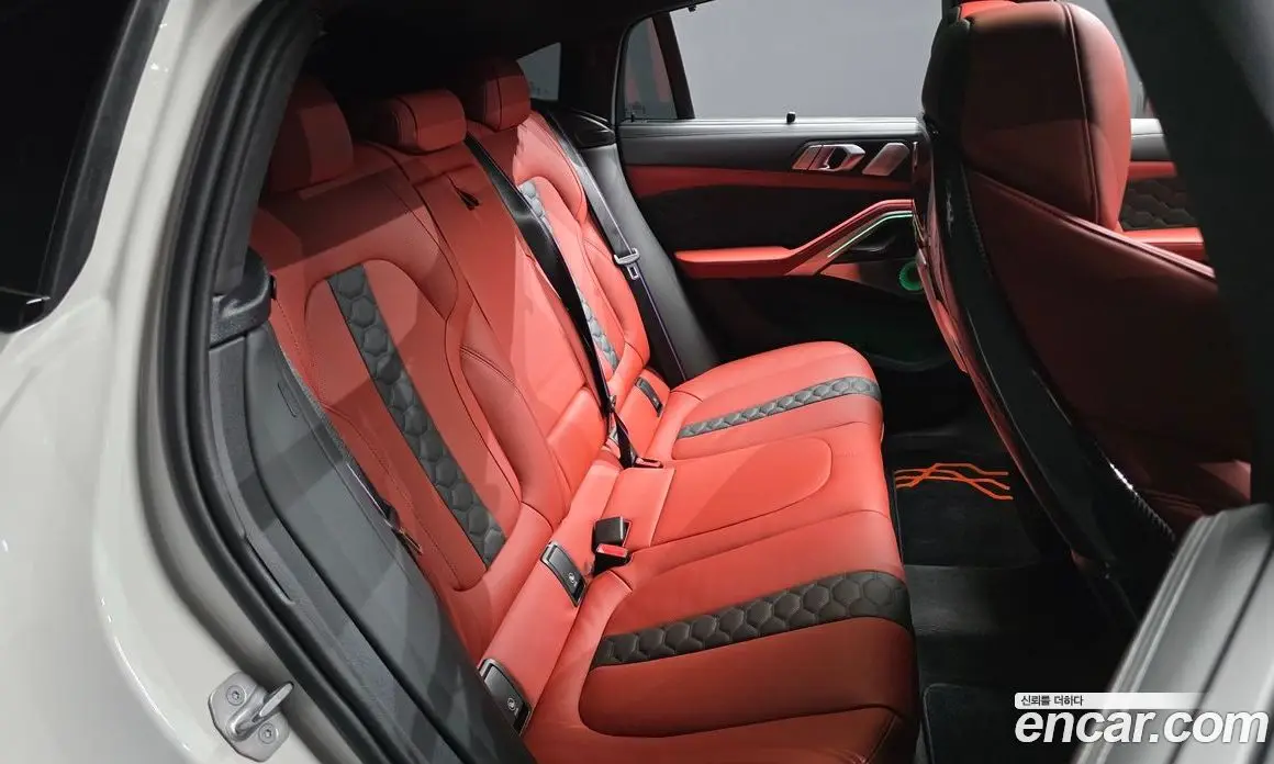 BMW X6M 2024 4.4 автомат (гидро), фото 17 BMW X6M 2024 4.4 автомат (гидро), фото 17