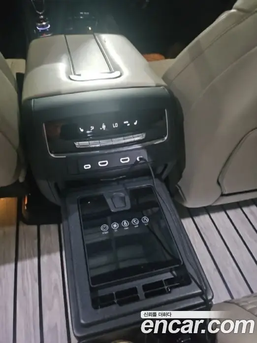 Cadillac Escalade 2023 6.2 автомат (гидро), миниатюра 10 Cadillac Escalade 2023 6.2 автомат (гидро), миниатюра 10