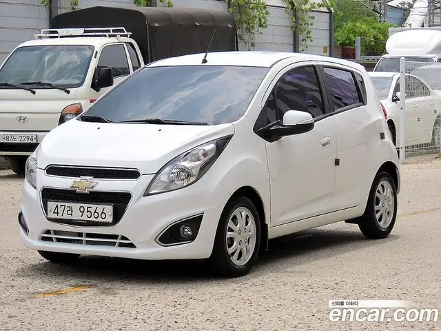 Chevrolet Spark 2015 1.0 автомат (гидро), миниатюра 2