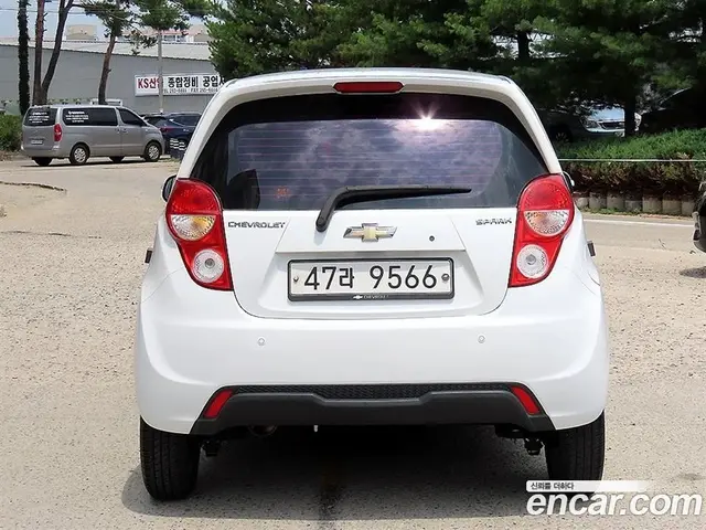 Chevrolet Spark 2015 1.0 автомат (гидро), миниатюра 4