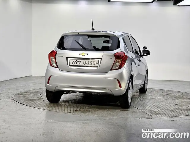 Chevrolet Spark 2016 1.0 механика, миниатюра 3 Chevrolet Spark 2016 1.0 механика, миниатюра 3