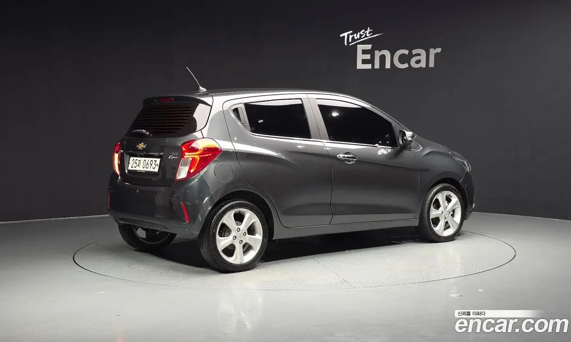 Chevrolet Spark 2016 1.0 автомат (гидро), фото 2 Chevrolet Spark 2016 1.0 автомат (гидро), фото 2