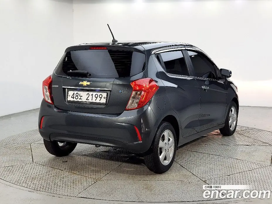 Chevrolet Spark 2017 1.0 автомат (гидро), фото 4 Chevrolet Spark 2017 1.0 автомат (гидро), фото 4