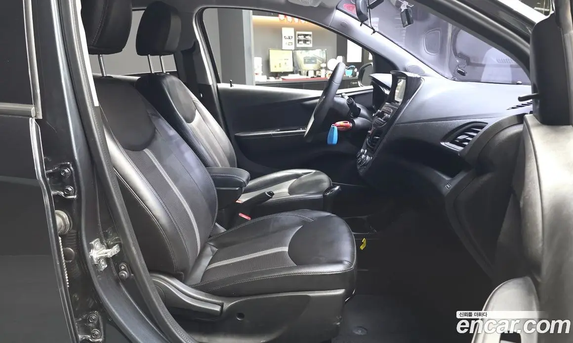 Chevrolet Spark 2018 1.0 автомат (гидро), фото 11