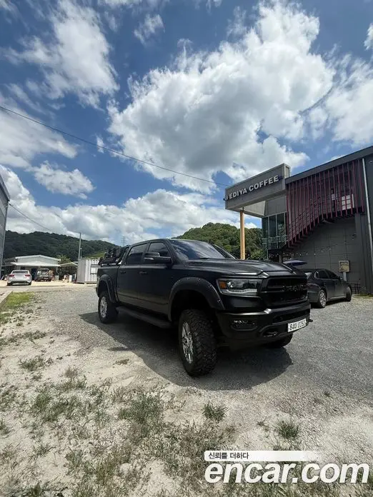 Dodge Ram Pick Up 2017 5.7 автомат (гидро), фото 2 Dodge Ram Pick Up 2017 5.7 автомат (гидро), фото 2