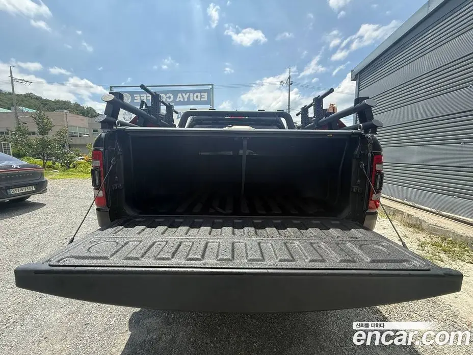 Dodge Ram Pick Up 2017 5.7 автомат (гидро), фото 11 Dodge Ram Pick Up 2017 5.7 автомат (гидро), фото 11