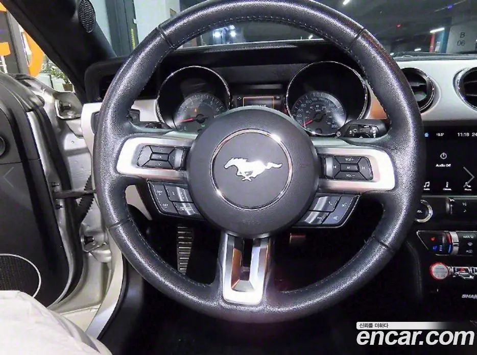 Ford Mustang 2017 5.0 автомат (гидро), фото 11 Ford Mustang 2017 5.0 автомат (гидро), фото 11