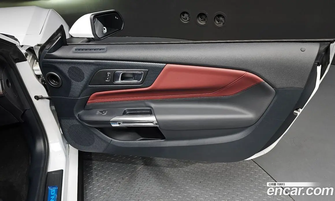 Ford Mustang 2024 2.3 автомат (гидро), фото 14