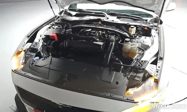 Ford Mustang 2024 2.3 автомат (гидро), миниатюра 5