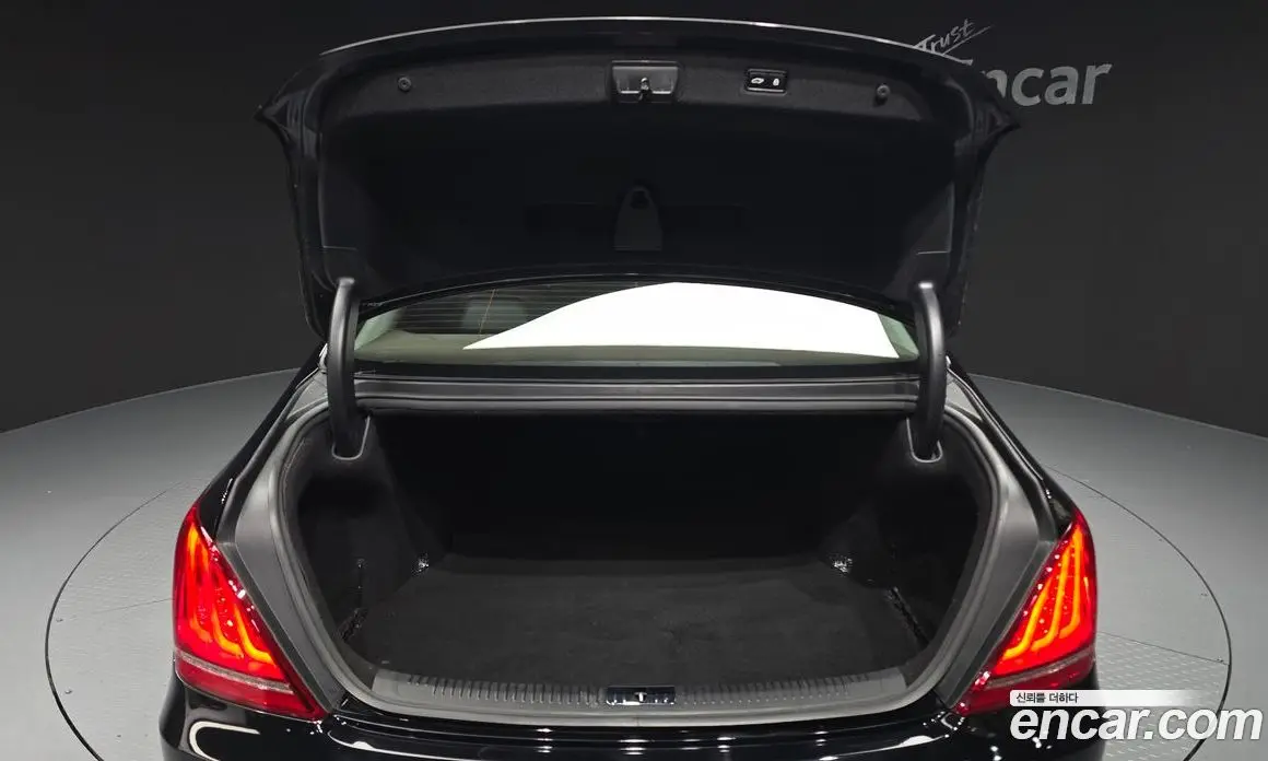 Genesis EQ900 2016 3.8 автомат (гидро), фото 20 Genesis EQ900 2016 3.8 автомат (гидро), фото 20