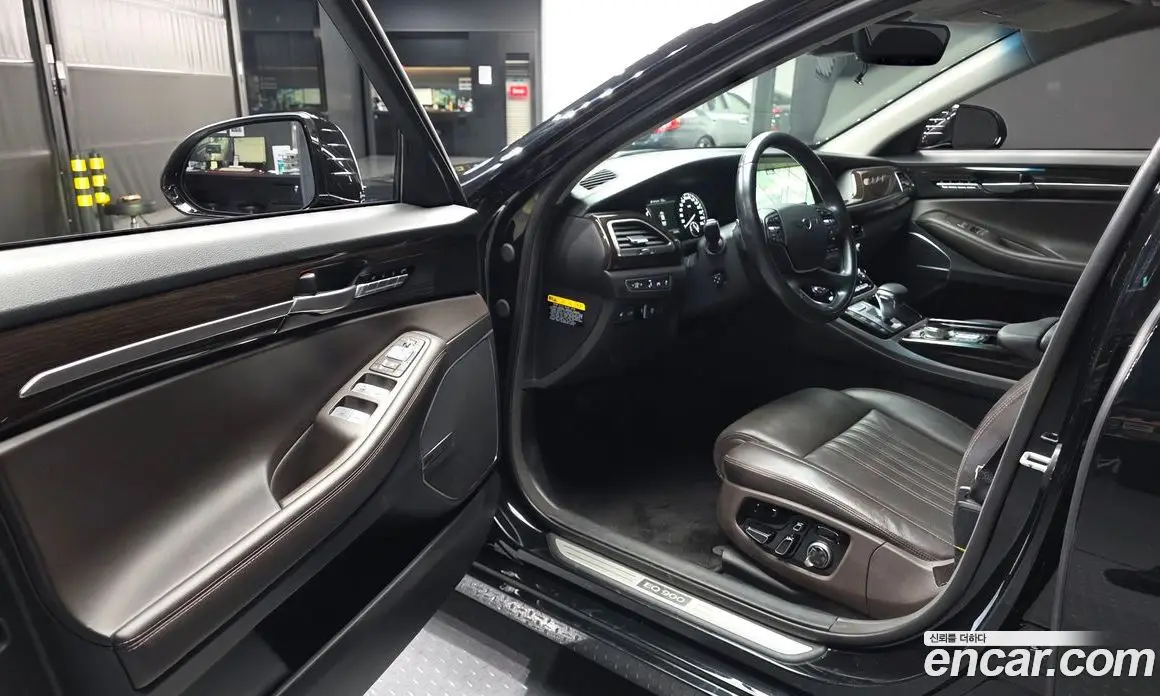 Genesis EQ900 2016 3.8 автомат (гидро), фото 10 Genesis EQ900 2016 3.8 автомат (гидро), фото 10