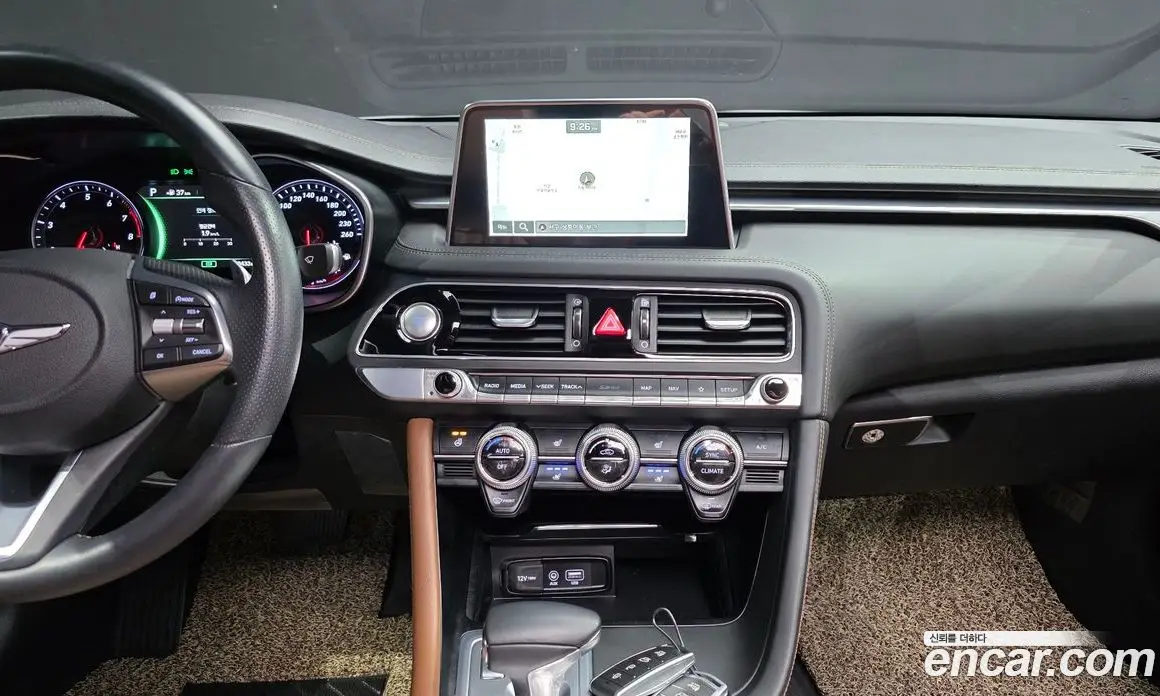 Genesis G70 2018 2.0 автомат (гидро), фото 19 Genesis G70 2018 2.0 автомат (гидро), фото 19